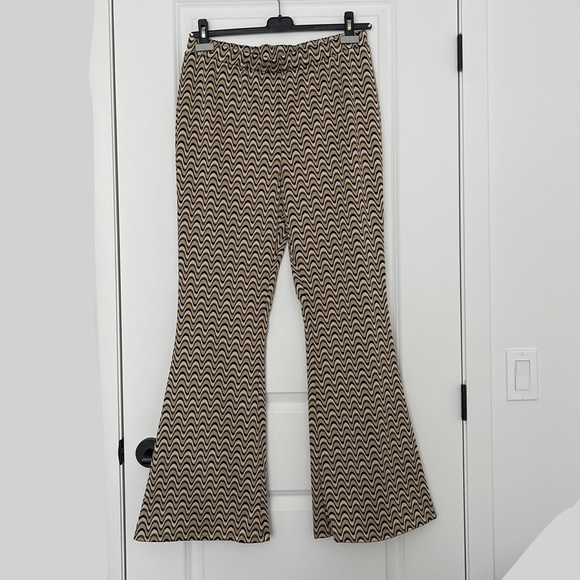 NWT ASOS DESIGN jacquard flare pants in wavy stripe - Picture 5 of 6